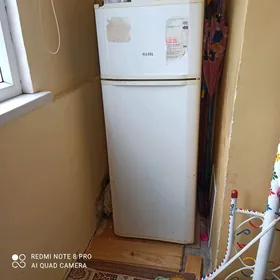 vestel haladilnik