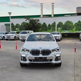 BMW X6 2021