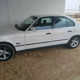 BMW 525 1990
