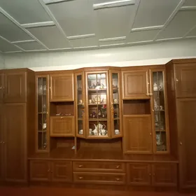 Garnatur stenka