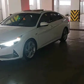 Hyundai Elantra 2021