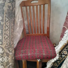 СТУЛЬЯ