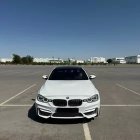 BMW F30 2013