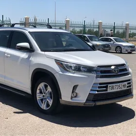 Toyota Highlander 2019