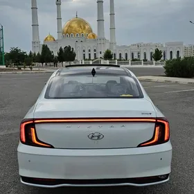 Hyundai Azera 2021