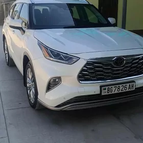 Toyota Highlander 2020