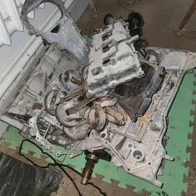 5.6L infinity nissan armada motor