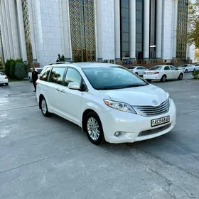 Toyota Sienna 2019