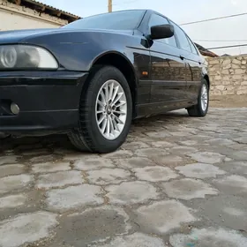BMW E39 1999