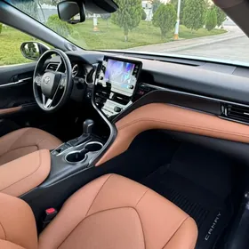 Toyota Camry 2023