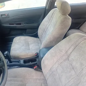 Toyota Corona 1999