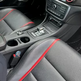 Mercedes-Benz CLA 2015