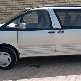 Toyota Previa 1991