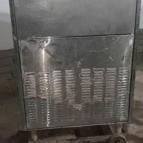 ЛЬДОГЕНЕРАТОР