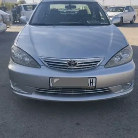 Toyota Camry 2004