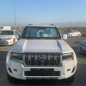 Toyota Land Cruiser Prado 2025