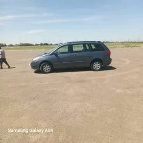 Toyota Sienna 2009