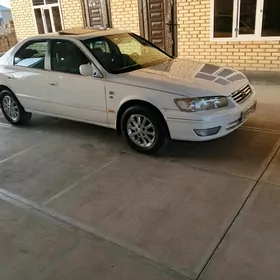 Toyota Camry 2000