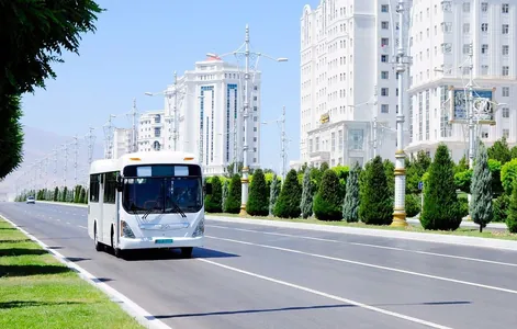Aşgabatda täze awtobus ugry açylar we birnäçesiniň ugurlary üýtgediler