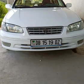 Toyota Camry 1997