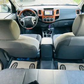 Toyota Hilux 2014
