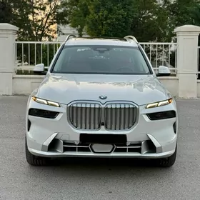 BMW X7 2023