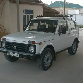 Lada Niva 1982