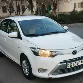 Toyota Yaris 2014