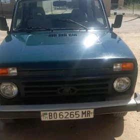 Lada Niva 2004
