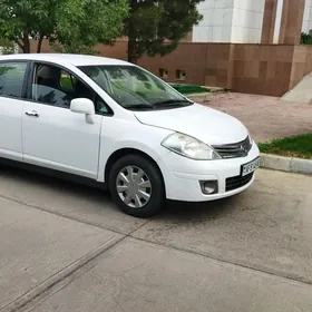 Nissan Versa 2009