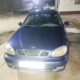 Daewoo Lanos 2002