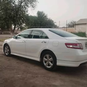 Toyota Camry 2010