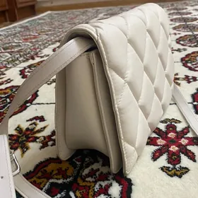 Koja sumka H&M brend