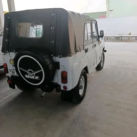 UAZ 469 2003