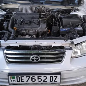 Toyota Camry 2000