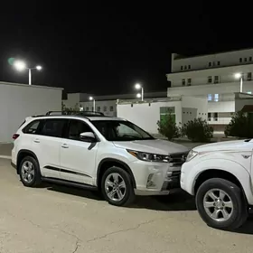 Toyota Highlander 2018