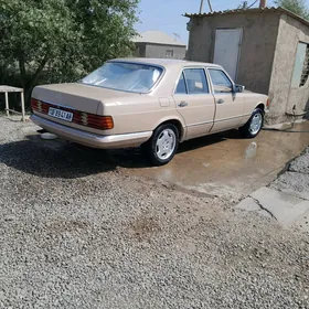 Mercedes-Benz 230E 1989