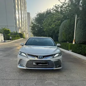 Toyota Camry 2022