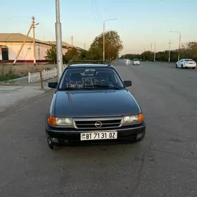 Opel Astra 1993