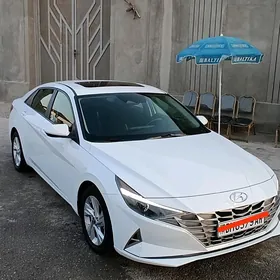Hyundai Elantra 2022