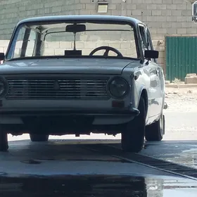 Lada 2104 1983