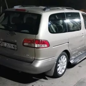 Toyota Sienna 2002