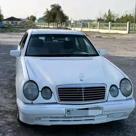 Mercedes-Benz E320 1999