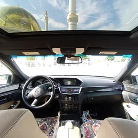 Mercedes-Benz E350 2010