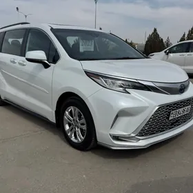 Toyota Sienna 2023