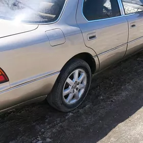 Lexus LX 1996
