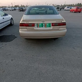 Toyota Camry 1999