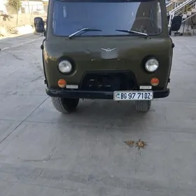 UAZ Profi 1993
