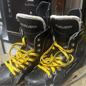 Bauer konki (коньки)