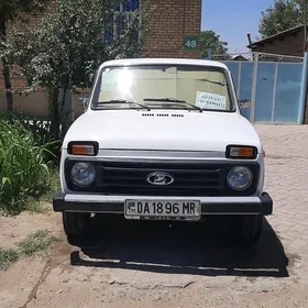 Lada Niva 2003